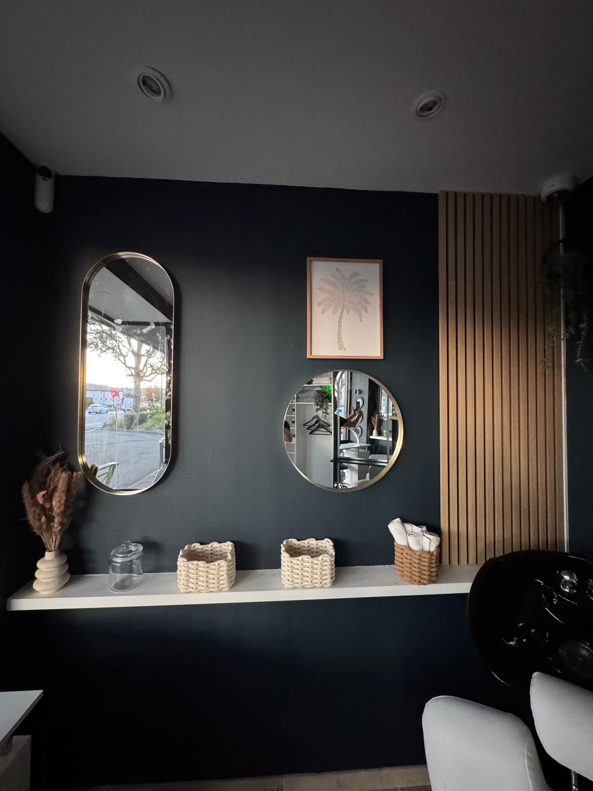 Poste de coiffure 3